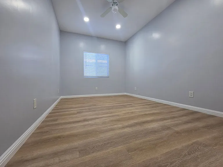1715 W 64th St #A — Photo 10