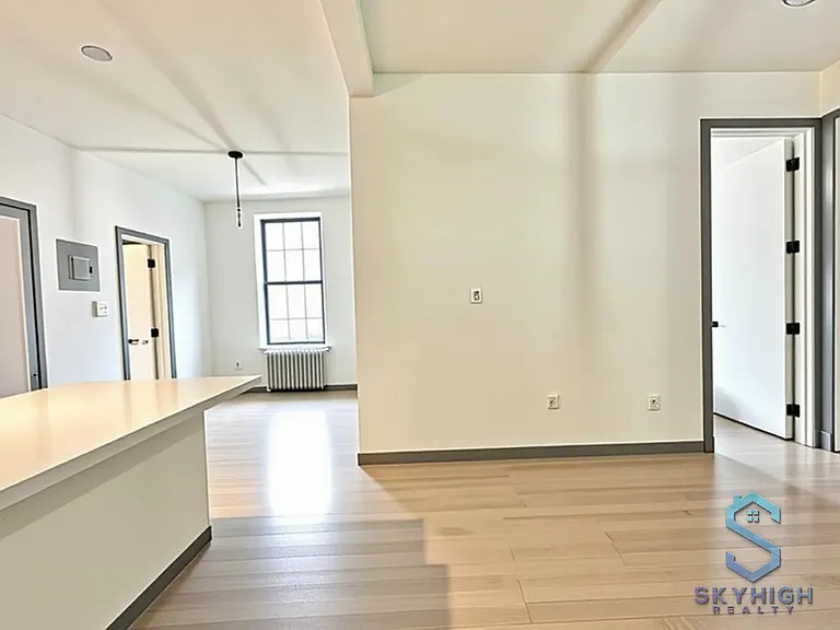 2553 Church Ave #3A — Photo 10