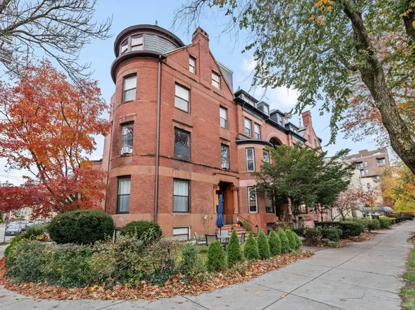 1880 Beacon St APT 6, Brookline, MA 02445