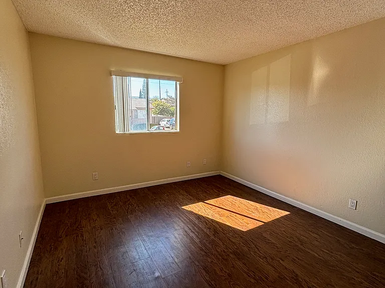 2573 Ulric St #14 — Photo 12
