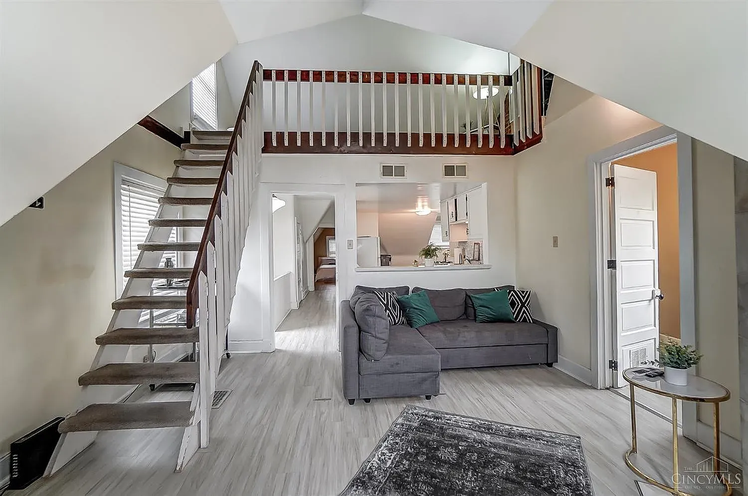 1 bed, 650 sqft, $1,550 — Photo 3