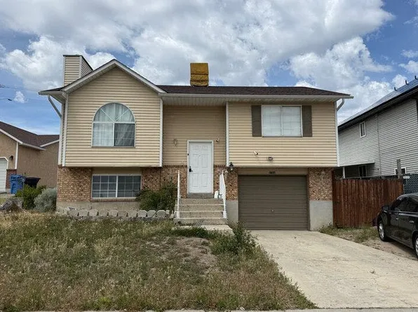 5744 S Dynasty Oaks Cir, Salt Lake City, UT 84129