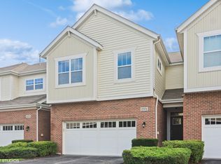 2371 N Moseley Ct, Palatine, IL 60074