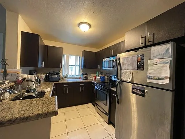 1 bed, 1.0 bath, 695 sqft, $1,650 — Photo 3