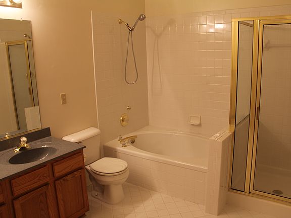 2nd image of 4315 Turnberry Dr
