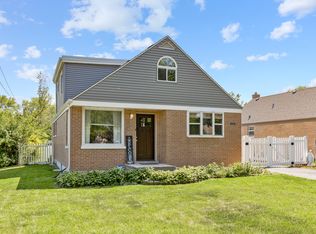 229 E Diversey Ave, Addison, IL 60101