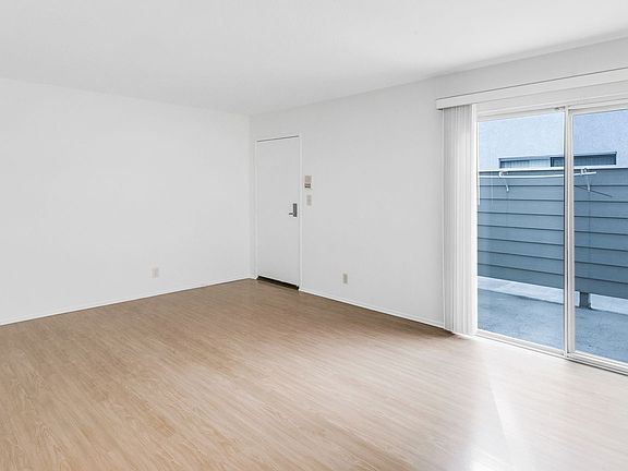 2nd image of 14455 Dickens St APT 18