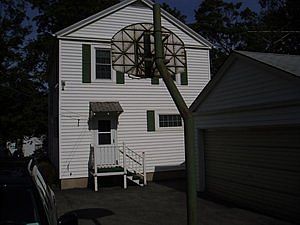 3rd image of 162 France St