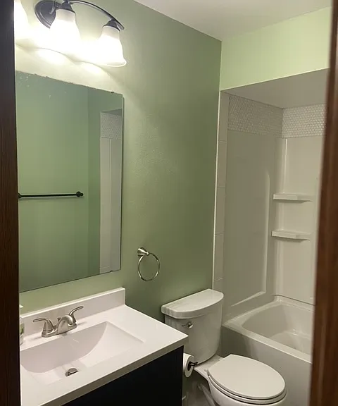 N89W16061 Main St #16061 — Photo 10