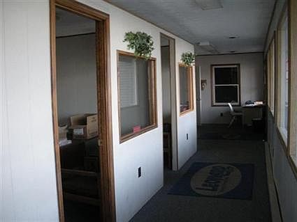 3rd image of 515 Vigo St