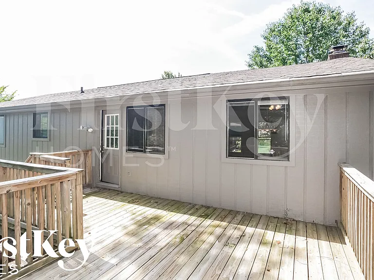 4124 Oil Creek Dr — Photo 14