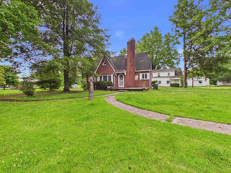 1st image of 626 Franz Dr