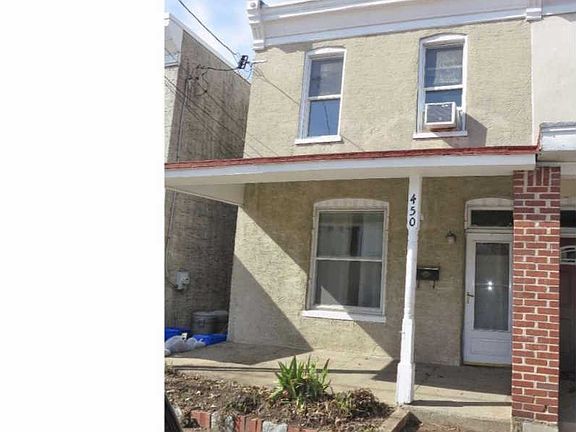 2nd image of 450 Parker Ave