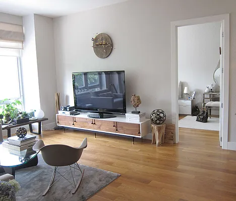 Sold by Novae Partners Corp | media 5