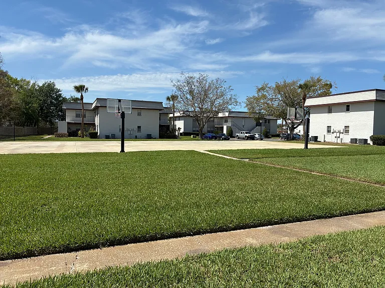 165 Windtree Ln #165WL — Photo 4