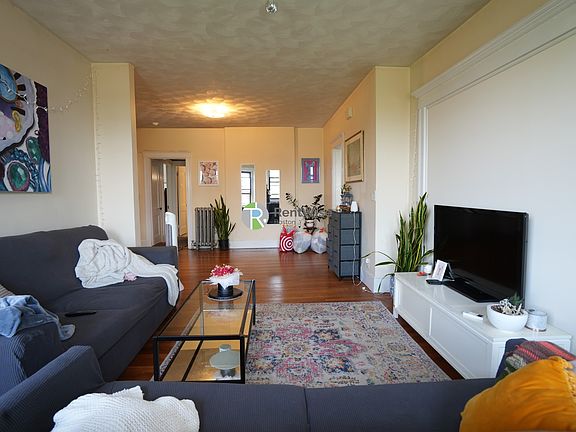 4th image of 30 Claflin Rd #3