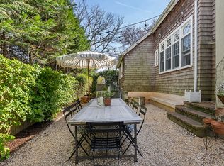 16 Wireless Rd, East Hampton, NY 11937