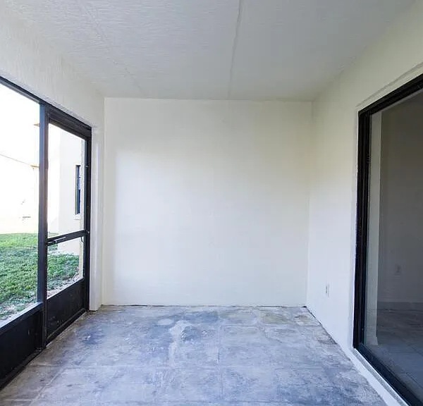 305 Manor Cir #1 — Photo 30