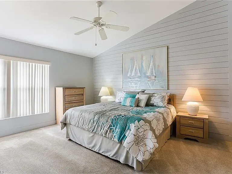 5635 Turtle Bay Dr #8 — Photo 25