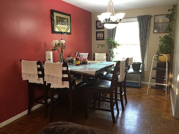 4th image of 7433 Churchill Dr