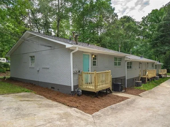 6447 Gordon St, Lithia Springs, GA 30122