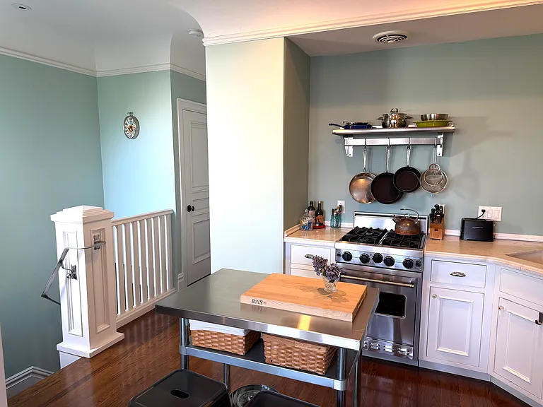 34 Telegraph Pl — Photo 5
