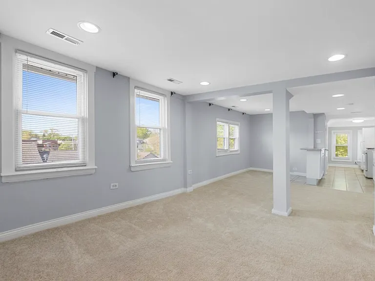 3832 N Pulaski Rd #3 — Photo 9