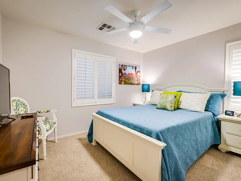 3327 E Loma Vista St — Photo 22