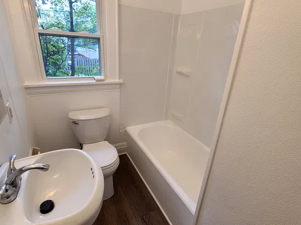 1776 24th St APT 2, Cuyahoga Falls, OH 44223