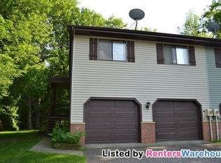 1082 Kirkwood Dr, Eagan, MN 55123