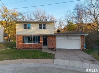 337 5th Street Ct, Silvis, IL 61282