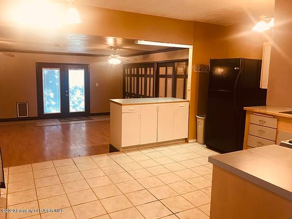 4th image of 1101 N Orchard Ave