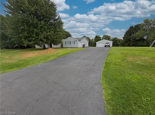 46567 Winston Dr, East Liverpool, OH 43920