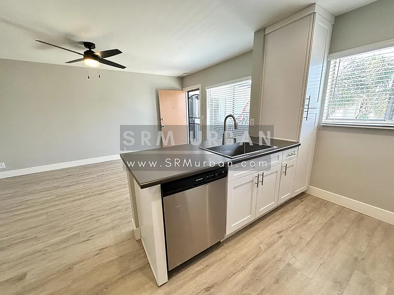 4150 41st St #9 — Photo 4