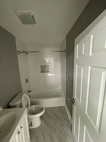 2 bed, 1200 sqft, $1,850 — Photo 3