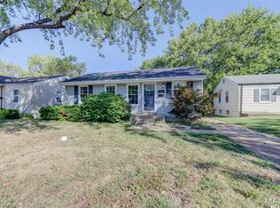 515 Marechal Ln, Florissant, MO
