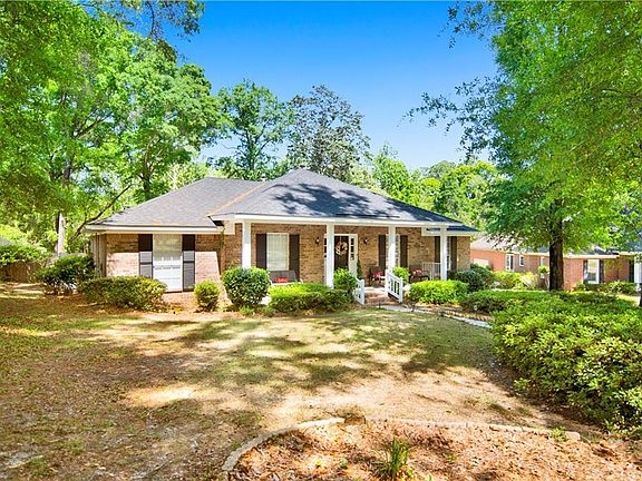 2nd image of 1104 Hanging Lantern Cir