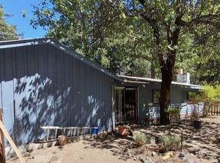 44 Maple St, Mad River, CA 95552