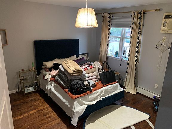 2nd image of 2383 E 14th St #2L