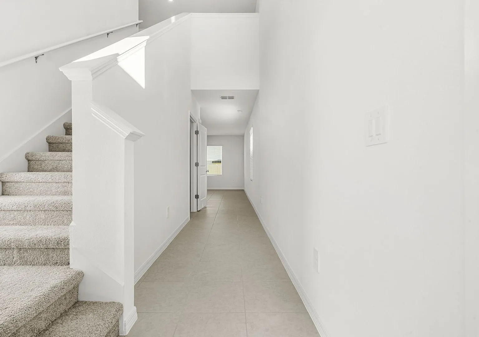 Beautiful Wimauma Residence For Rent — Photo 3