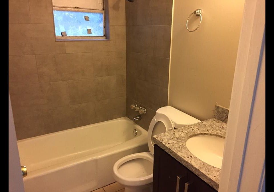 2nd image of 609 N 19th St APT A