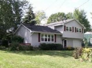 16 Gulfline Rd, Liverpool, NY 13090