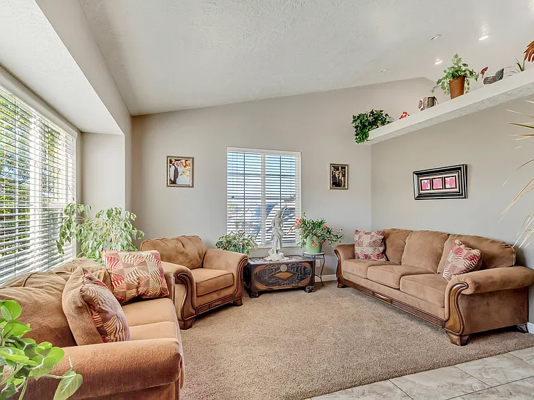 4573 S 5505 W — Photo 8