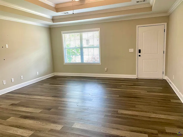 107 Jaybee Dr — Photo 4
