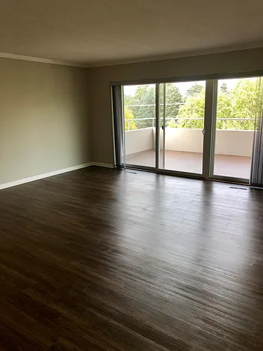 1500 Lincoln Tower Cir Photo 1