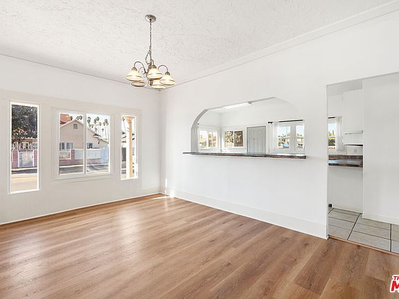 5th image of 2277 W 31st St
