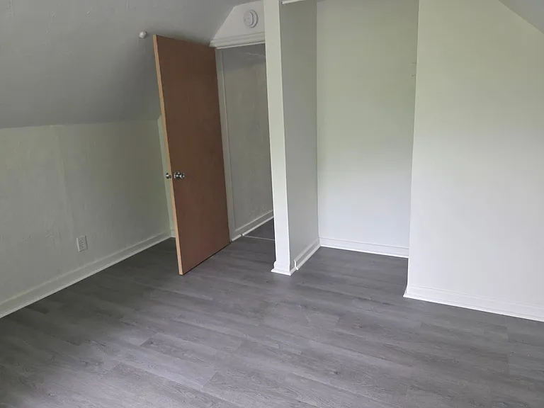 1423 N Johnson St — Photo 7