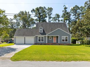 205 Vine St, Beaufort, NC 28516