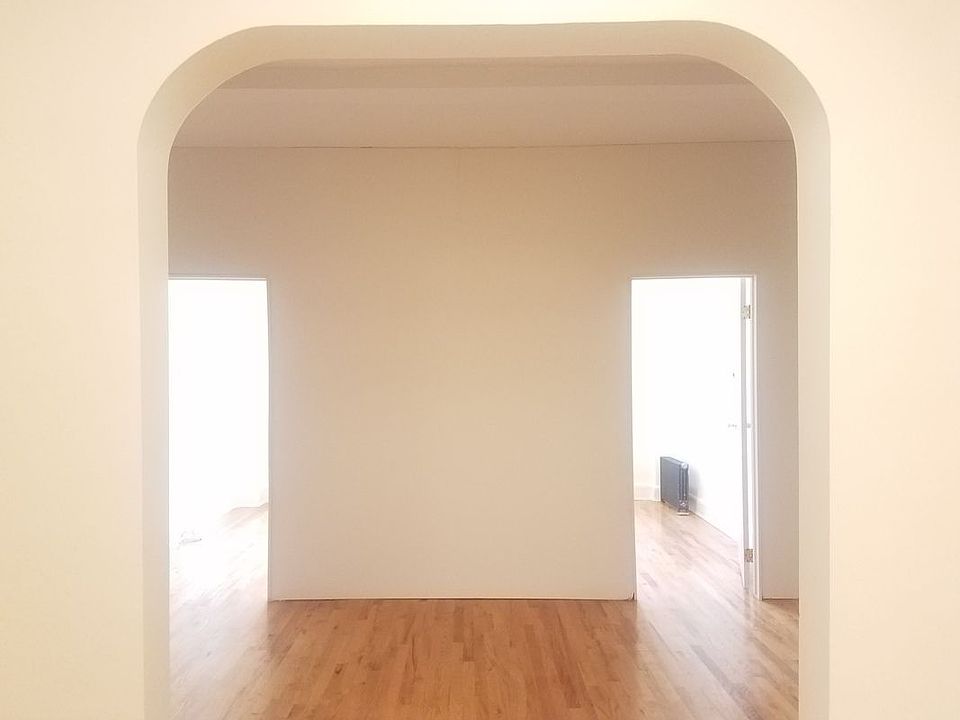 1st image of 515 Cathedral Pkwy #6IJ