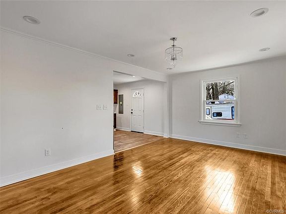 5th image of 2410 Courtland St